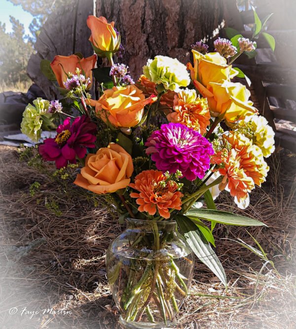 Florist's Choice Flower Arrangement - Image 8