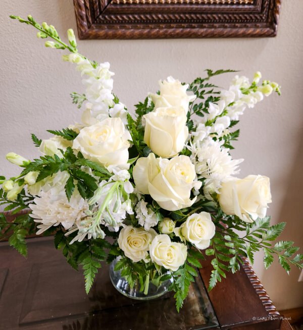 White Christmas Floral Arrangement - Image 3